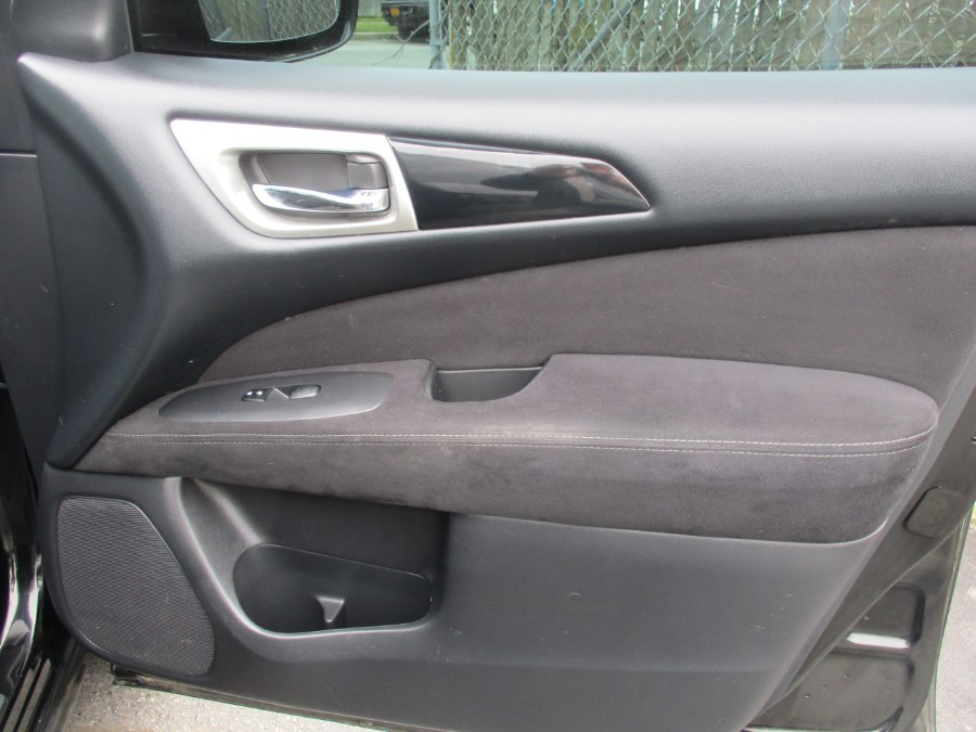 2014 Nissan Pathfinder 4WD 4dr S, available for sale in West Babylon, New York | New Gen Auto Group. West Babylon, New York 2014 Nissan Pathfinder 4WD 4dr S, available for sale in West Babylon, New York | New Gen Auto Group. West Babylon, New York