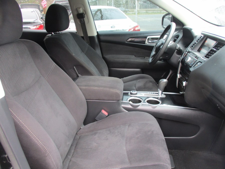2014 Nissan Pathfinder 4WD 4dr S, available for sale in West Babylon, New York | New Gen Auto Group. West Babylon, New York 2014 Nissan Pathfinder 4WD 4dr S, available for sale in West Babylon, New York | New Gen Auto Group. West Babylon, New York