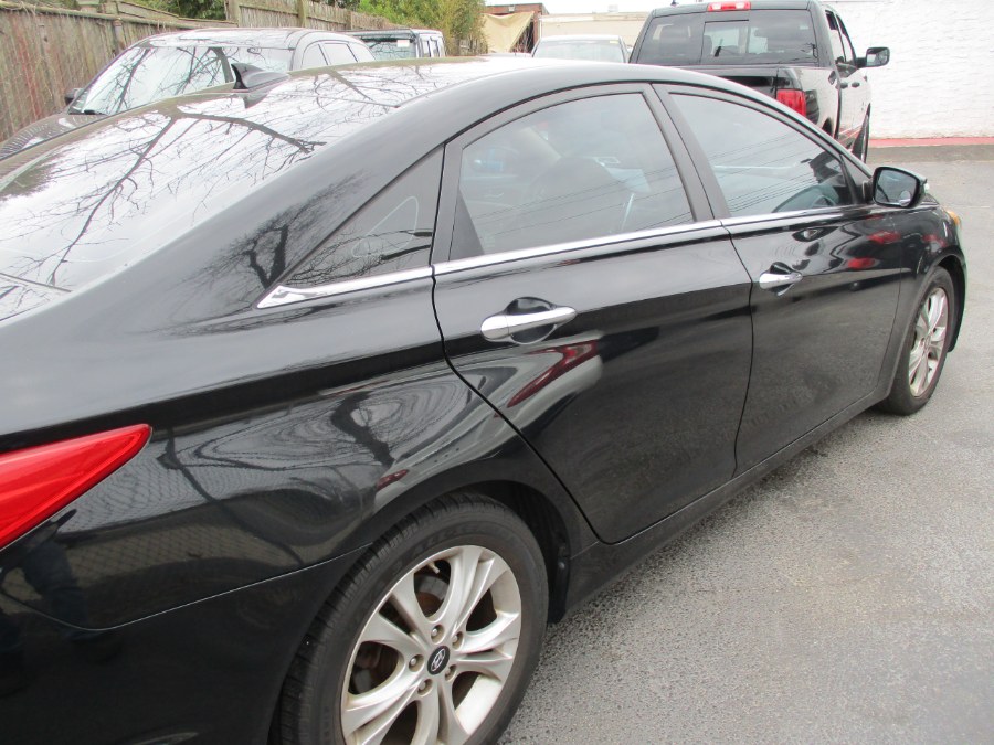2013 Hyundai Sonata 4dr Sdn 2.4L Auto Limited, available for sale in West Babylon, New York | New Gen Auto Group. West Babylon, New York 2013 Hyundai Sonata 4dr Sdn 2.4L Auto Limited, available for sale in West Babylon, New York | New Gen Auto Group. West Babylon, New York