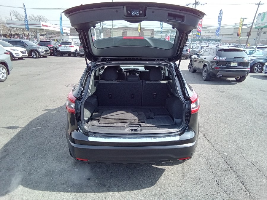 2020 Nissan Rogue Sport AWD SV, available for sale in Irvington, New Jersey | NJ Used Cars Center. Irvington, New Jersey 2020 Nissan Rogue Sport AWD SV, available for sale in Irvington, New Jersey | NJ Used Cars Center. Irvington, New Jersey