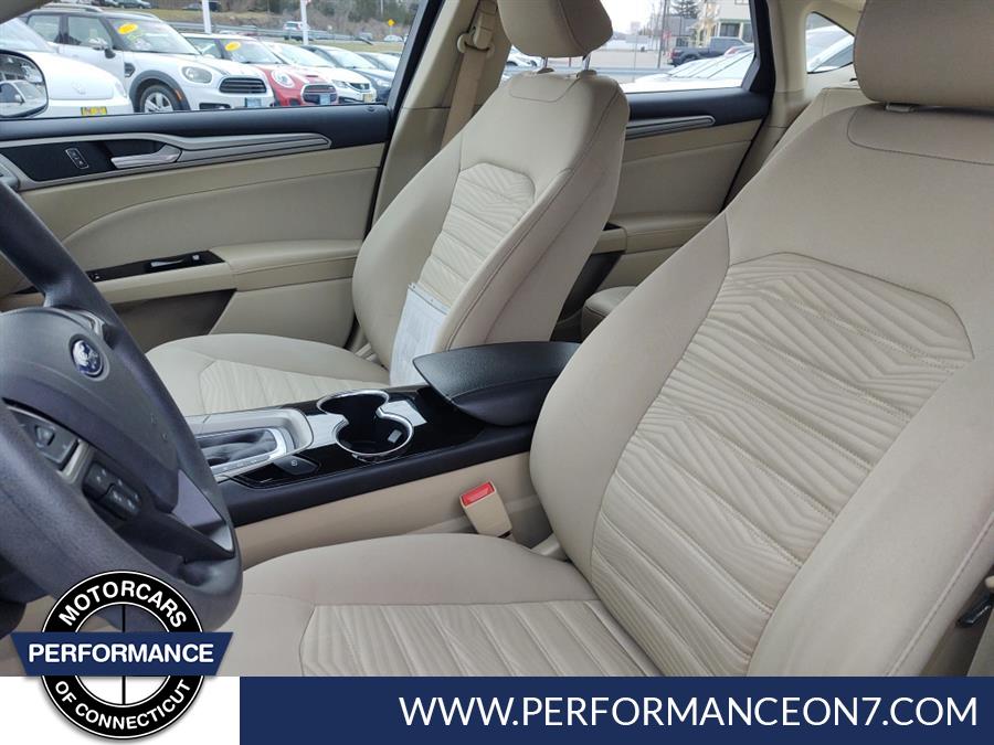 2016 Ford Fusion 4dr Sdn SE FWD, available for sale in Wilton, Connecticut | Performance Motor Cars Of Connecticut LLC. Wilton, Connecticut 2016 Ford Fusion 4dr Sdn SE FWD, available for sale in Wilton, Connecticut | Performance Motor Cars Of Connecticut LLC. Wilton, Connecticut