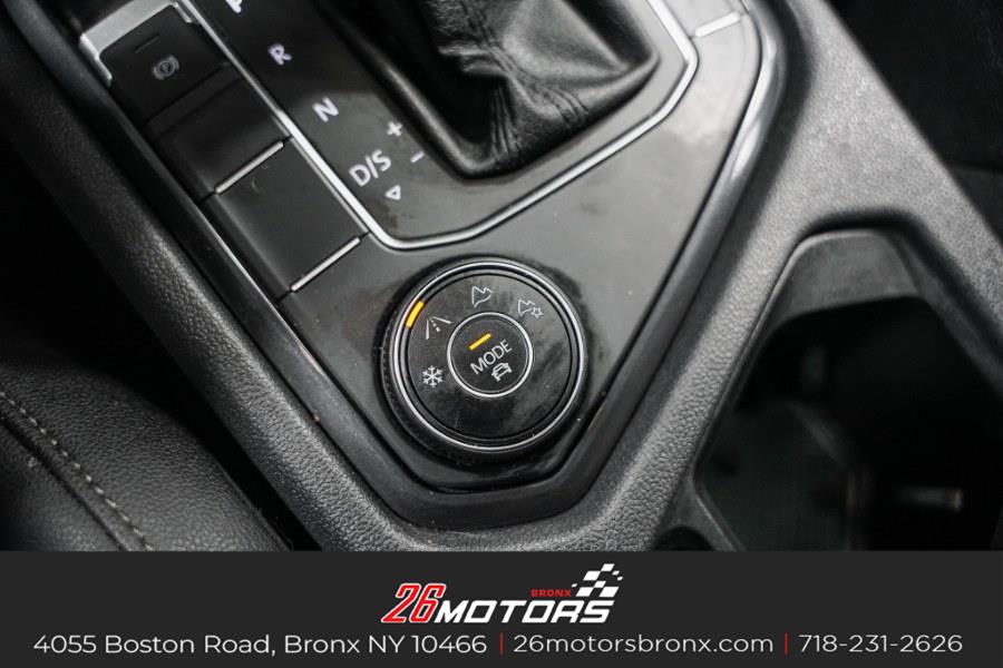 2020 Volkswagen Tiguan 2.0T SE R-Line Black 4MOTION, available for sale in Bronx, New York | 26 Motors Auto Group. Bronx, New York 2020 Volkswagen Tiguan 2.0T SE R-Line Black 4MOTION, available for sale in Bronx, New York | 26 Motors Auto Group. Bronx, New York