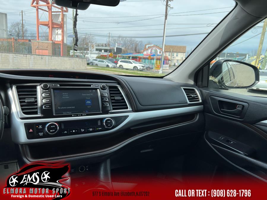 2017 Toyota Highlander LE V6 AWD (Natl), available for sale in Elizabeth, New Jersey | Elmora Motor Sports. Elizabeth, New Jersey 2017 Toyota Highlander LE V6 AWD (Natl), available for sale in Elizabeth, New Jersey | Elmora Motor Sports. Elizabeth, New Jersey