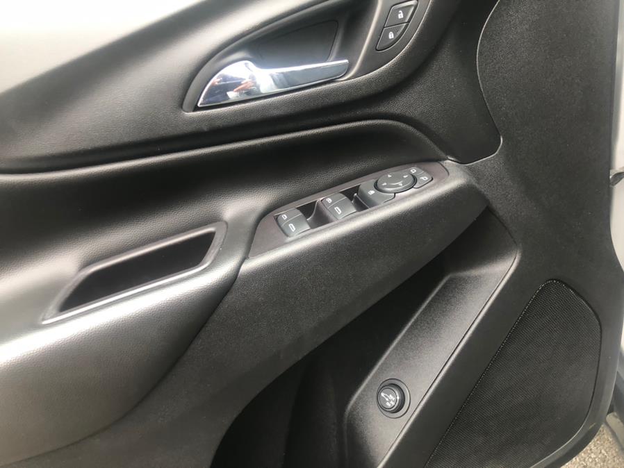 2020 Chevrolet Equinox FWD 4dr LT w/2FL, available for sale in Irvington, New Jersey | Elis Motors Corp. Irvington, New Jersey 2020 Chevrolet Equinox FWD 4dr LT w/2FL, available for sale in Irvington, New Jersey | Elis Motors Corp. Irvington, New Jersey