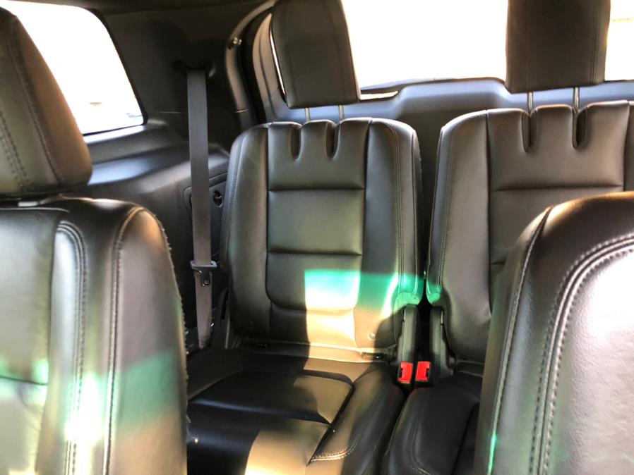 2015 Ford Explorer 4WD 4dr XLT, available for sale in Irvington, New Jersey | Elis Motors Corp. Irvington, New Jersey 2015 Ford Explorer 4WD 4dr XLT, available for sale in Irvington, New Jersey | Elis Motors Corp. Irvington, New Jersey