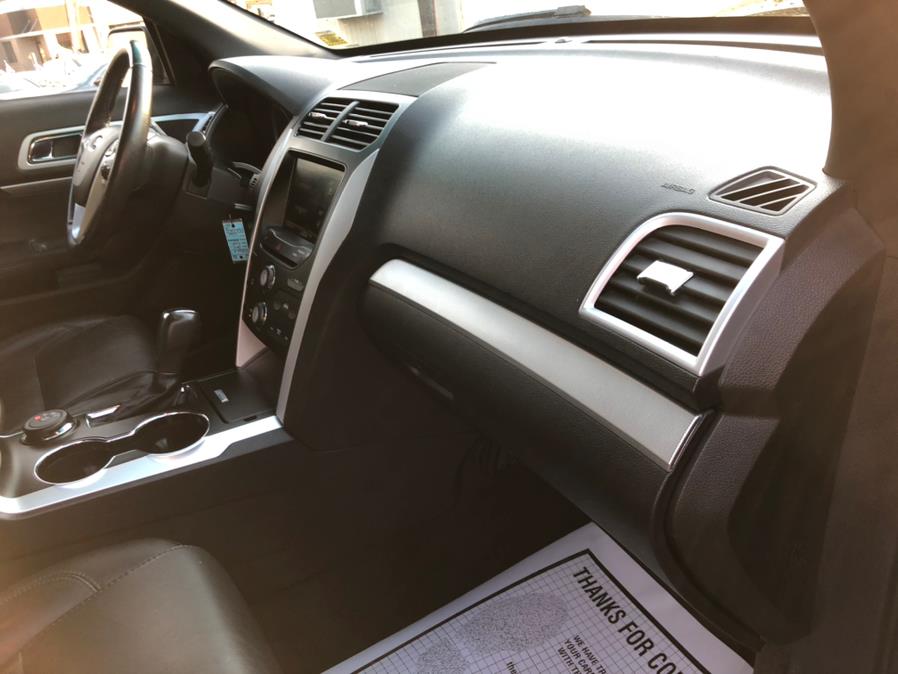 2015 Ford Explorer 4WD 4dr XLT, available for sale in Irvington, New Jersey | Elis Motors Corp. Irvington, New Jersey 2015 Ford Explorer 4WD 4dr XLT, available for sale in Irvington, New Jersey | Elis Motors Corp. Irvington, New Jersey