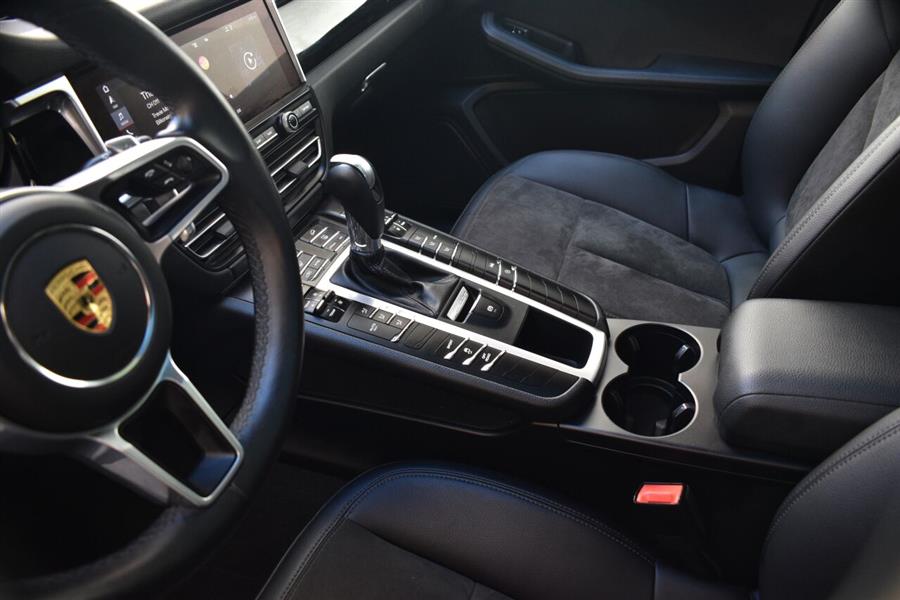 2021 Porsche Macan Base AWD 4dr SUV, available for sale in Great Neck, New York | Camy Cars. Great Neck, New York 2021 Porsche Macan Base AWD 4dr SUV, available for sale in Great Neck, New York | Camy Cars. Great Neck, New York