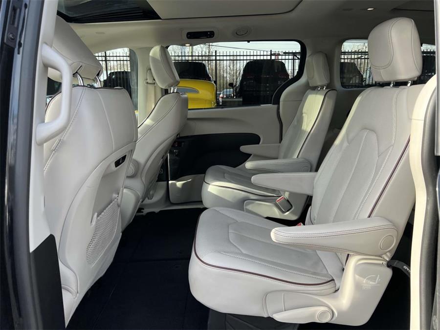 2020 Chrysler Pacifica Limited, available for sale in Wantagh, New York | Wantagh Certified. Wantagh, New York 2020 Chrysler Pacifica Limited, available for sale in Wantagh, New York | Wantagh Certified. Wantagh, New York