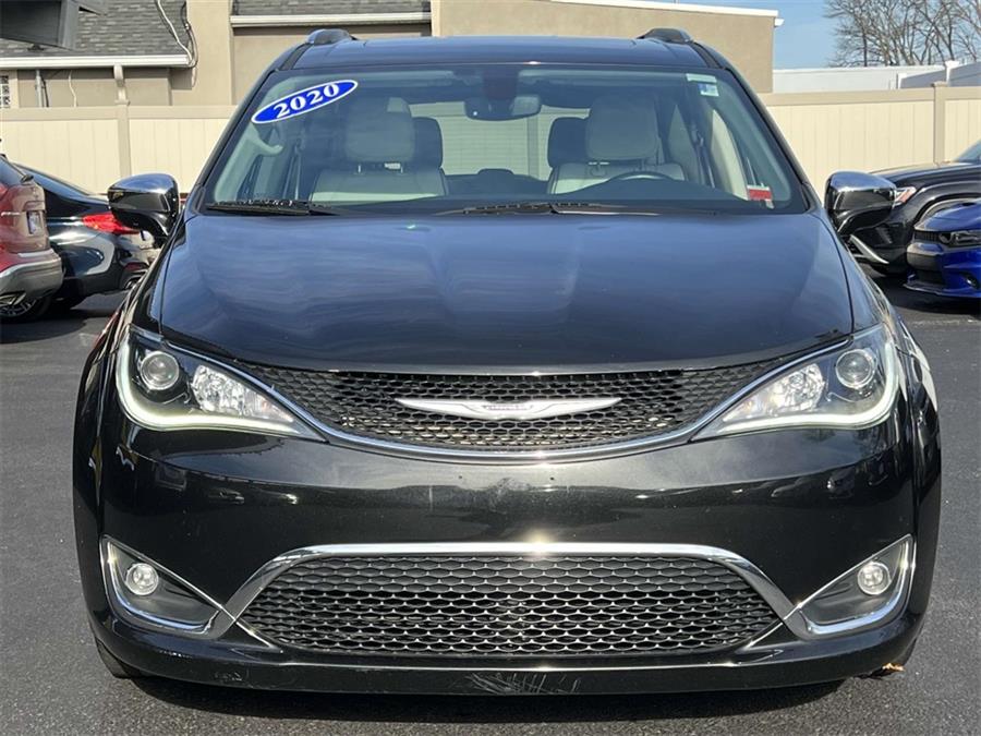 2020 Chrysler Pacifica Limited, available for sale in Wantagh, New York | Wantagh Certified. Wantagh, New York 2020 Chrysler Pacifica Limited, available for sale in Wantagh, New York | Wantagh Certified. Wantagh, New York
