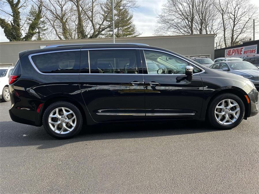 2020 Chrysler Pacifica Limited, available for sale in Wantagh, New York | Wantagh Certified. Wantagh, New York 2020 Chrysler Pacifica Limited, available for sale in Wantagh, New York | Wantagh Certified. Wantagh, New York