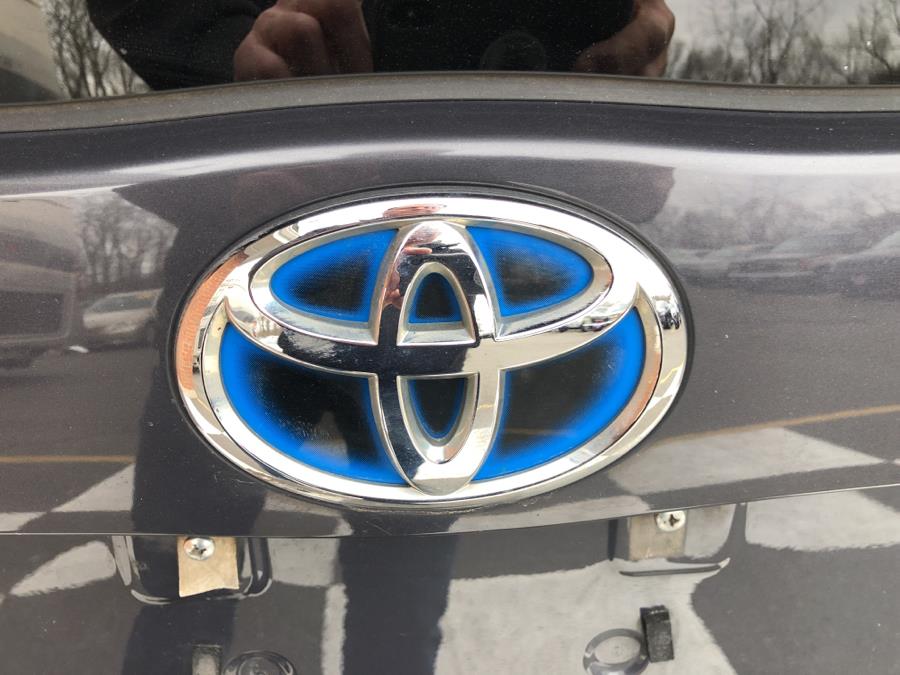 2010 Toyota Prius 5dr HB III, available for sale in Waterbury, Connecticut | National Auto Brokers, Inc.. Waterbury, Connecticut 2010 Toyota Prius 5dr HB III, available for sale in Waterbury, Connecticut | National Auto Brokers, Inc.. Waterbury, Connecticut