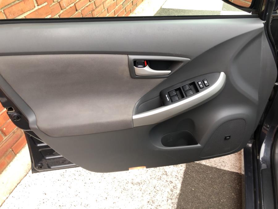 2010 Toyota Prius 5dr HB III, available for sale in Waterbury, Connecticut | National Auto Brokers, Inc.. Waterbury, Connecticut 2010 Toyota Prius 5dr HB III, available for sale in Waterbury, Connecticut | National Auto Brokers, Inc.. Waterbury, Connecticut
