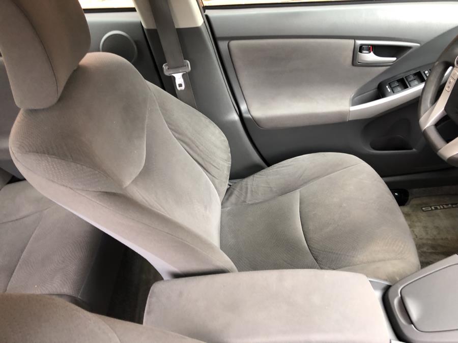 2010 Toyota Prius 5dr HB III, available for sale in Waterbury, Connecticut | National Auto Brokers, Inc.. Waterbury, Connecticut 2010 Toyota Prius 5dr HB III, available for sale in Waterbury, Connecticut | National Auto Brokers, Inc.. Waterbury, Connecticut