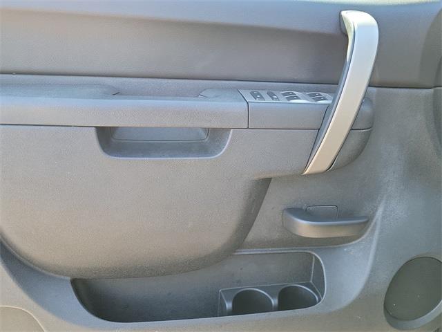 2011 Chevrolet Silverado 1500 LS, available for sale in Stratford, Connecticut | Wiz Leasing Inc. Stratford, Connecticut 2011 Chevrolet Silverado 1500 LS, available for sale in Stratford, Connecticut | Wiz Leasing Inc. Stratford, Connecticut