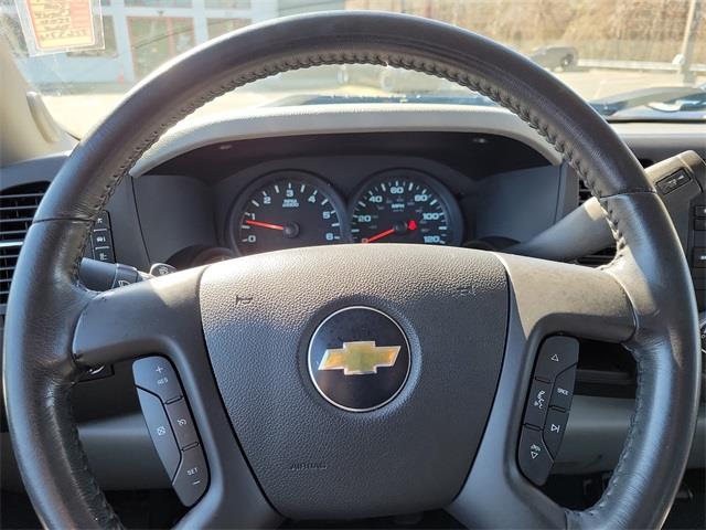 2011 Chevrolet Silverado 1500 LS, available for sale in Stratford, Connecticut | Wiz Leasing Inc. Stratford, Connecticut 2011 Chevrolet Silverado 1500 LS, available for sale in Stratford, Connecticut | Wiz Leasing Inc. Stratford, Connecticut