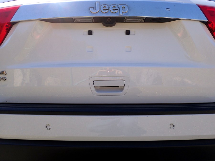 2013 Jeep Grand Cherokee 4WD 4dr Laredo, available for sale in Storrs, Connecticut | Eagleville Motors. Storrs, Connecticut 2013 Jeep Grand Cherokee 4WD 4dr Laredo, available for sale in Storrs, Connecticut | Eagleville Motors. Storrs, Connecticut