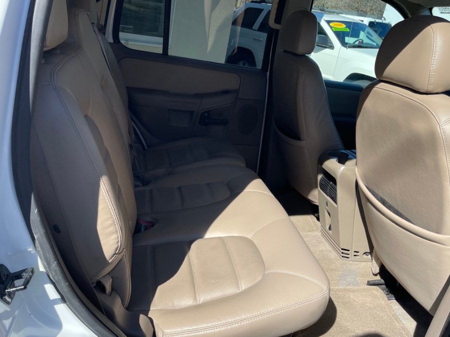 2005 Ford Explorer 4dr 114" WB 4.0L XLT 4WD, available for sale in Huntington Station, New York | My Auto Inc.. Huntington Station, New York 2005 Ford Explorer 4dr 114" WB 4.0L XLT 4WD, available for sale in Huntington Station, New York | My Auto Inc.. Huntington Station, New York