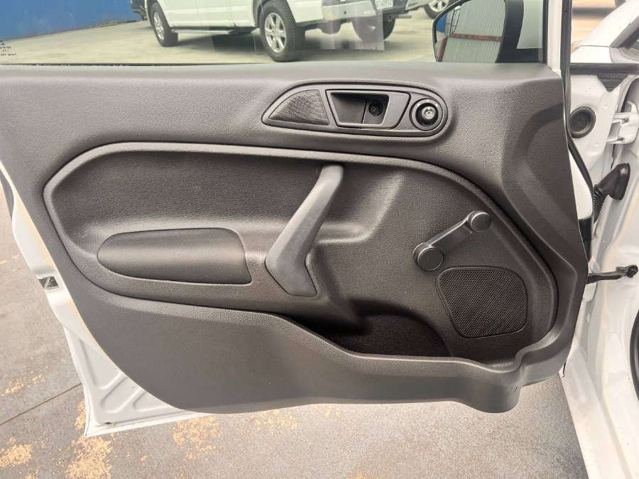 2015 Ford Fiesta 4dr Sdn S, available for sale in Santa Ana, California | Auto Max Of Santa Ana. Santa Ana, California 2015 Ford Fiesta 4dr Sdn S, available for sale in Santa Ana, California | Auto Max Of Santa Ana. Santa Ana, California