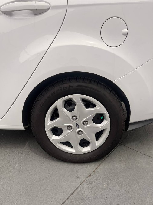 2015 Ford Fiesta 4dr Sdn S, available for sale in Santa Ana, California | Auto Max Of Santa Ana. Santa Ana, California 2015 Ford Fiesta 4dr Sdn S, available for sale in Santa Ana, California | Auto Max Of Santa Ana. Santa Ana, California