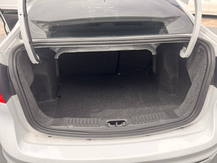 2015 Ford Fiesta 4dr Sdn S, available for sale in Santa Ana, California | Auto Max Of Santa Ana. Santa Ana, California 2015 Ford Fiesta 4dr Sdn S, available for sale in Santa Ana, California | Auto Max Of Santa Ana. Santa Ana, California