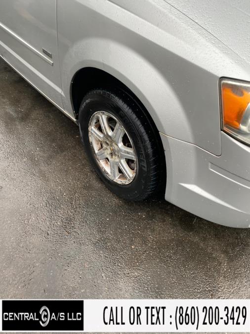 2008 Chrysler Town & Country 4dr Wgn Touring, available for sale in East Windsor, Connecticut | Central A/S LLC. East Windsor, Connecticut 2008 Chrysler Town & Country 4dr Wgn Touring, available for sale in East Windsor, Connecticut | Central A/S LLC. East Windsor, Connecticut