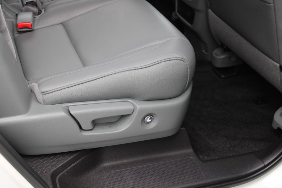 2015 Acura MDX SH-AWD 4dr Tech Pkg, available for sale in Plantsville, Connecticut | Auto House of Luxury. Plantsville, Connecticut 2015 Acura MDX SH-AWD 4dr Tech Pkg, available for sale in Plantsville, Connecticut | Auto House of Luxury. Plantsville, Connecticut