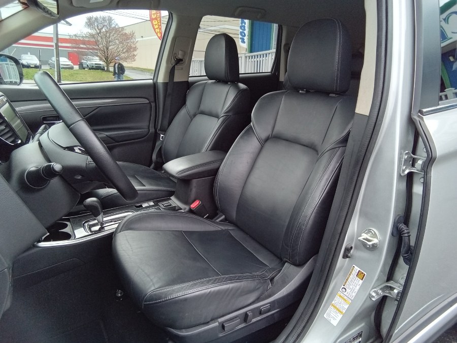 2020 Mitsubishi Outlander SEL S-AWC, available for sale in Irvington, New Jersey | NJ Used Cars Center. Irvington, New Jersey 2020 Mitsubishi Outlander SEL S-AWC, available for sale in Irvington, New Jersey | NJ Used Cars Center. Irvington, New Jersey