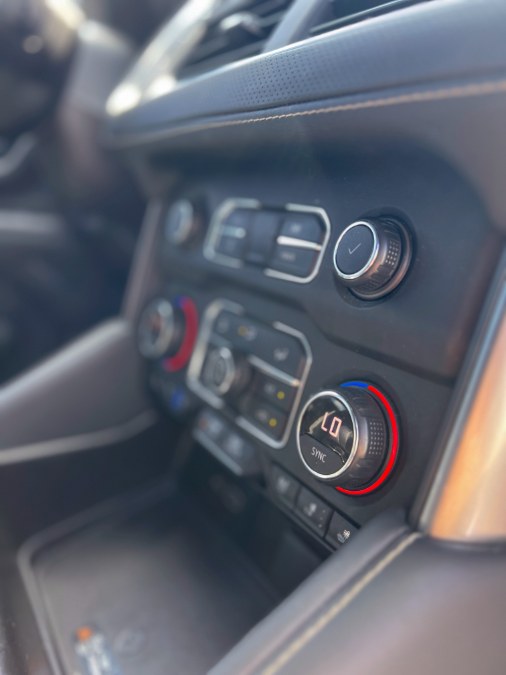 2021 Chevrolet Suburban 2WD 4dr Premier, available for sale in Miami, Florida | 26 Motors Miami. Miami, Florida 2021 Chevrolet Suburban 2WD 4dr Premier, available for sale in Miami, Florida | 26 Motors Miami. Miami, Florida
