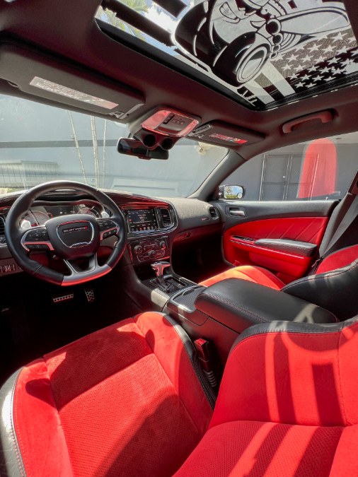 2016 Dodge Charger 4dr Sdn R/T Scat Pack RWD, available for sale in Miami, Florida | 26 Motors Miami. Miami, Florida 2016 Dodge Charger 4dr Sdn R/T Scat Pack RWD, available for sale in Miami, Florida | 26 Motors Miami. Miami, Florida