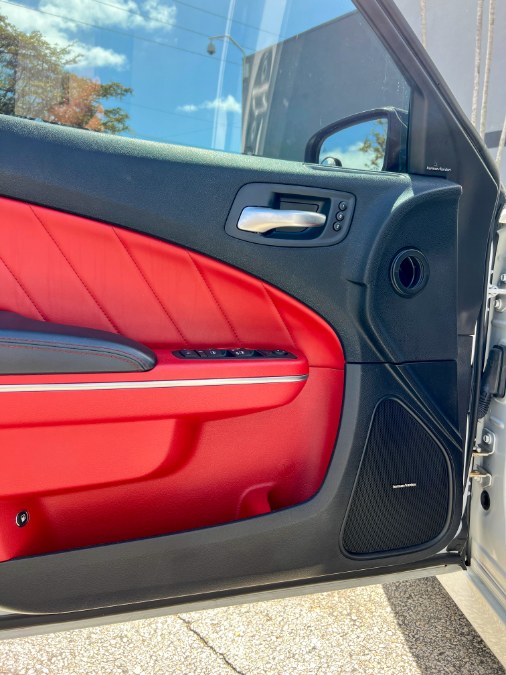 2016 Dodge Charger 4dr Sdn R/T Scat Pack RWD, available for sale in Miami, Florida | 26 Motors Miami. Miami, Florida 2016 Dodge Charger 4dr Sdn R/T Scat Pack RWD, available for sale in Miami, Florida | 26 Motors Miami. Miami, Florida