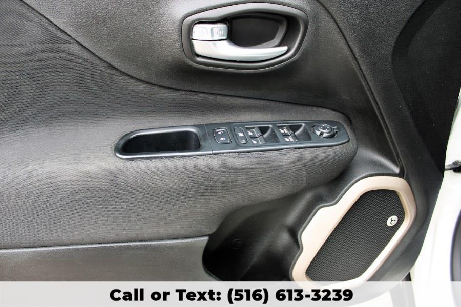 2016 Jeep Renegade Latitude, available for sale in Great Neck, New York | Great Neck Car Buyers & Sellers. Great Neck, New York 2016 Jeep Renegade Latitude, available for sale in Great Neck, New York | Great Neck Car Buyers & Sellers. Great Neck, New York