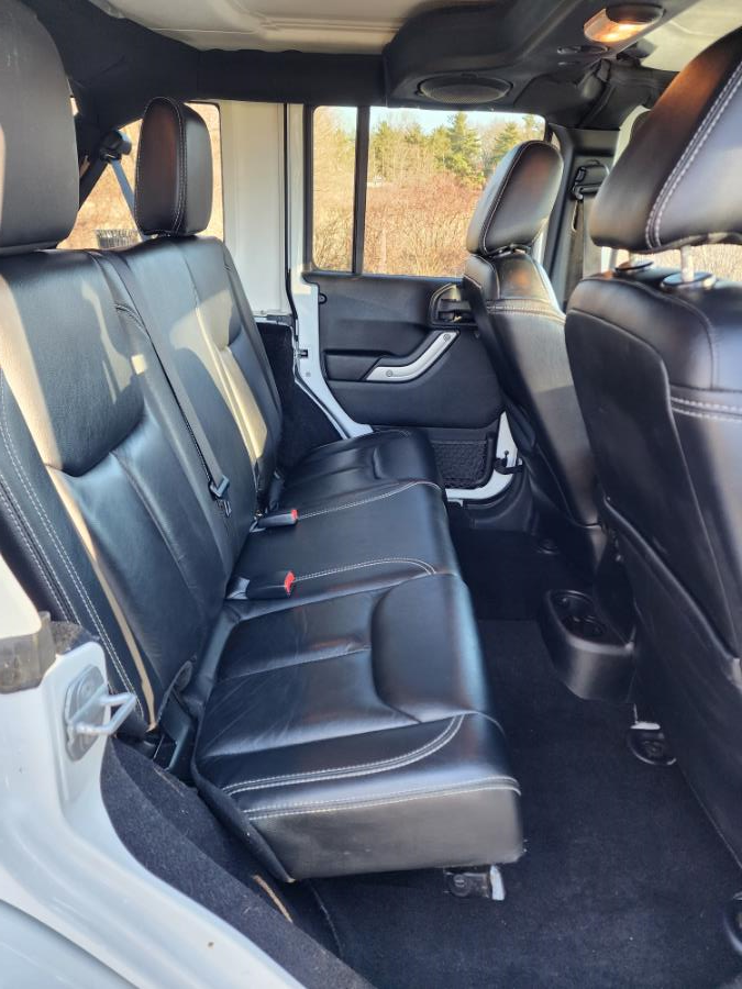 2014 Jeep Wrangler Unlimited 4WD 4dr Sahara, available for sale in Springfield, Massachusetts | Fast Lane Auto Sales & Service, Inc. . Springfield, Massachusetts 2014 Jeep Wrangler Unlimited 4WD 4dr Sahara, available for sale in Springfield, Massachusetts | Fast Lane Auto Sales & Service, Inc. . Springfield, Massachusetts