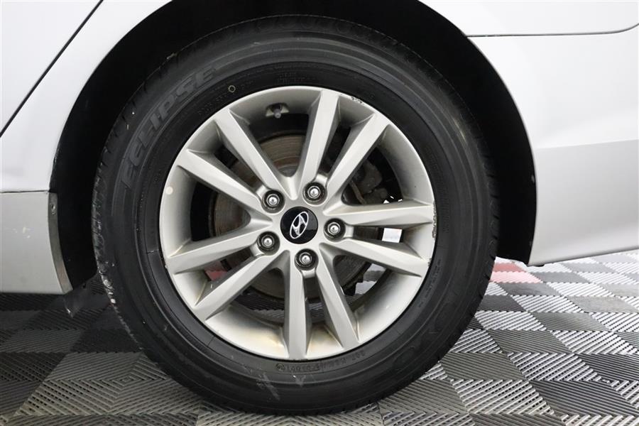 2016 Hyundai Sonata SE, available for sale in Paterson, New Jersey | Fast Track Motors. Paterson, New Jersey 2016 Hyundai Sonata SE, available for sale in Paterson, New Jersey | Fast Track Motors. Paterson, New Jersey