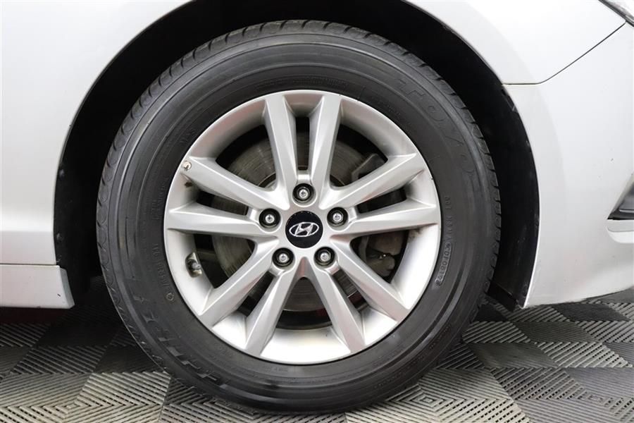 2016 Hyundai Sonata SE, available for sale in Paterson, New Jersey | Fast Track Motors. Paterson, New Jersey 2016 Hyundai Sonata SE, available for sale in Paterson, New Jersey | Fast Track Motors. Paterson, New Jersey