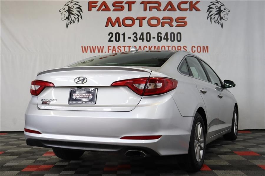 2016 Hyundai Sonata SE, available for sale in Paterson, New Jersey | Fast Track Motors. Paterson, New Jersey 2016 Hyundai Sonata SE, available for sale in Paterson, New Jersey | Fast Track Motors. Paterson, New Jersey
