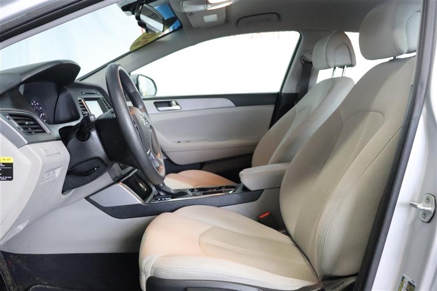 2016 Hyundai Sonata SE, available for sale in Paterson, New Jersey | Fast Track Motors. Paterson, New Jersey 2016 Hyundai Sonata SE, available for sale in Paterson, New Jersey | Fast Track Motors. Paterson, New Jersey