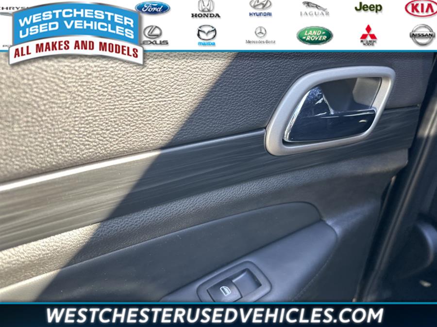 2021 Jeep Grand Cherokee Laredo E, available for sale in White Plains, New York | Westchester Used Vehicles. White Plains, New York 2021 Jeep Grand Cherokee Laredo E, available for sale in White Plains, New York | Westchester Used Vehicles. White Plains, New York