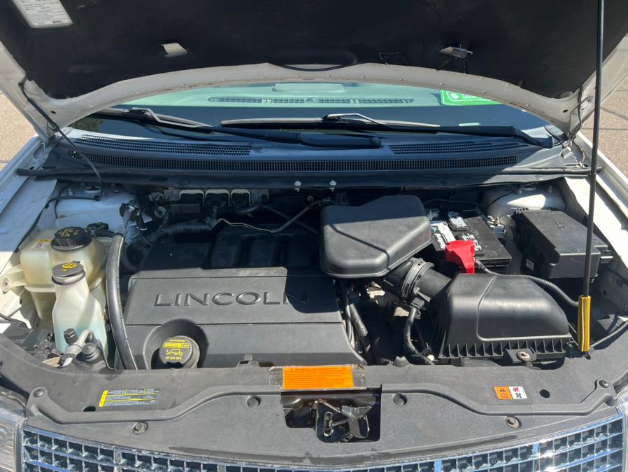 2010 Lincoln MKX AWD 4dr, available for sale in Waterbury, Connecticut | Platinum Auto Care. Waterbury, Connecticut 2010 Lincoln MKX AWD 4dr, available for sale in Waterbury, Connecticut | Platinum Auto Care. Waterbury, Connecticut