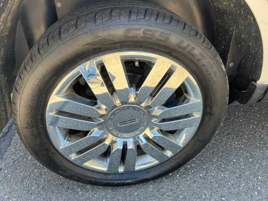 2010 Lincoln MKX AWD 4dr, available for sale in Waterbury, Connecticut | Platinum Auto Care. Waterbury, Connecticut 2010 Lincoln MKX AWD 4dr, available for sale in Waterbury, Connecticut | Platinum Auto Care. Waterbury, Connecticut