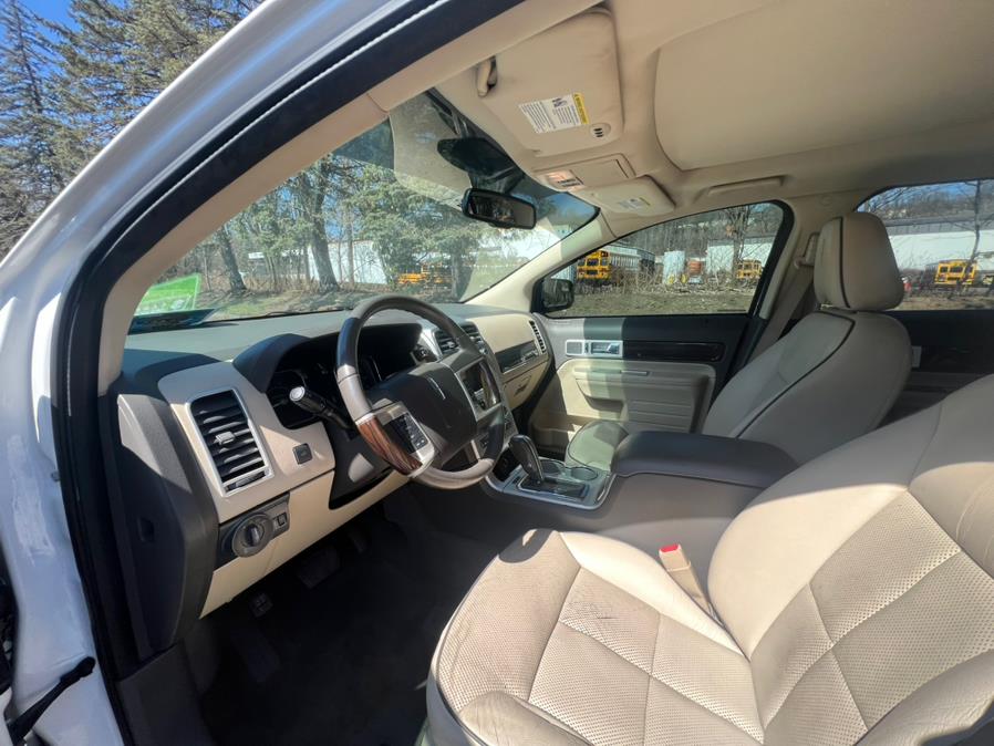 2010 Lincoln MKX AWD 4dr, available for sale in Waterbury, Connecticut | Platinum Auto Care. Waterbury, Connecticut 2010 Lincoln MKX AWD 4dr, available for sale in Waterbury, Connecticut | Platinum Auto Care. Waterbury, Connecticut