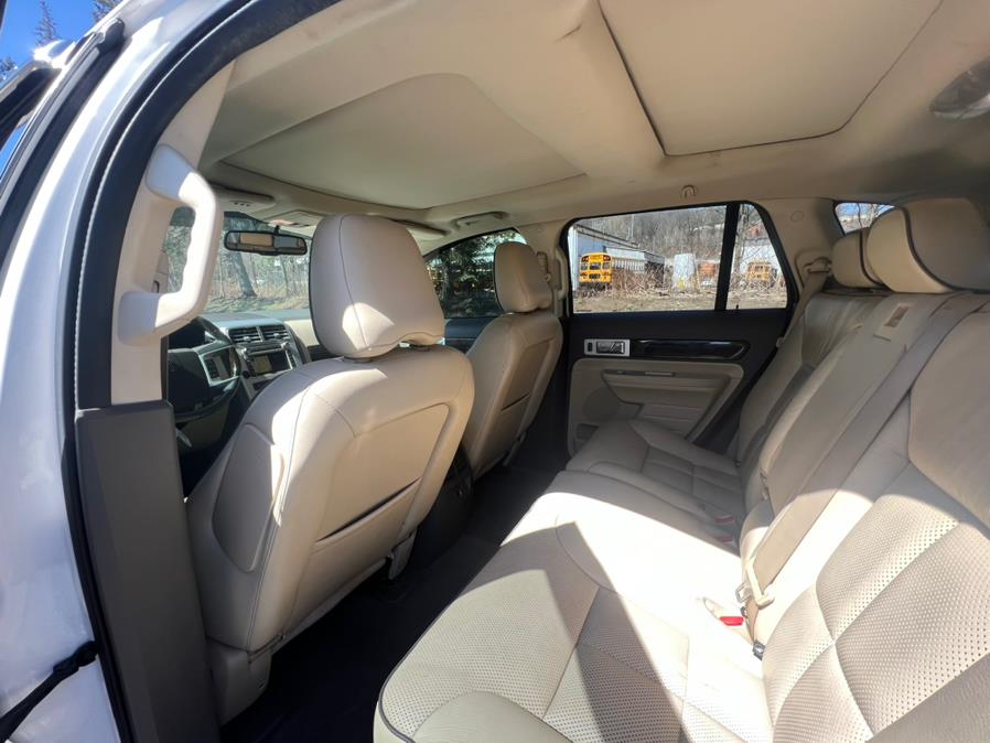 2010 Lincoln MKX AWD 4dr, available for sale in Waterbury, Connecticut | Platinum Auto Care. Waterbury, Connecticut 2010 Lincoln MKX AWD 4dr, available for sale in Waterbury, Connecticut | Platinum Auto Care. Waterbury, Connecticut