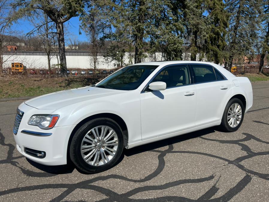 2013 Chrysler 300 4dr Sdn AWD, available for sale in Waterbury, Connecticut | Platinum Auto Care. Waterbury, Connecticut 2013 Chrysler 300 4dr Sdn AWD, available for sale in Waterbury, Connecticut | Platinum Auto Care. Waterbury, Connecticut