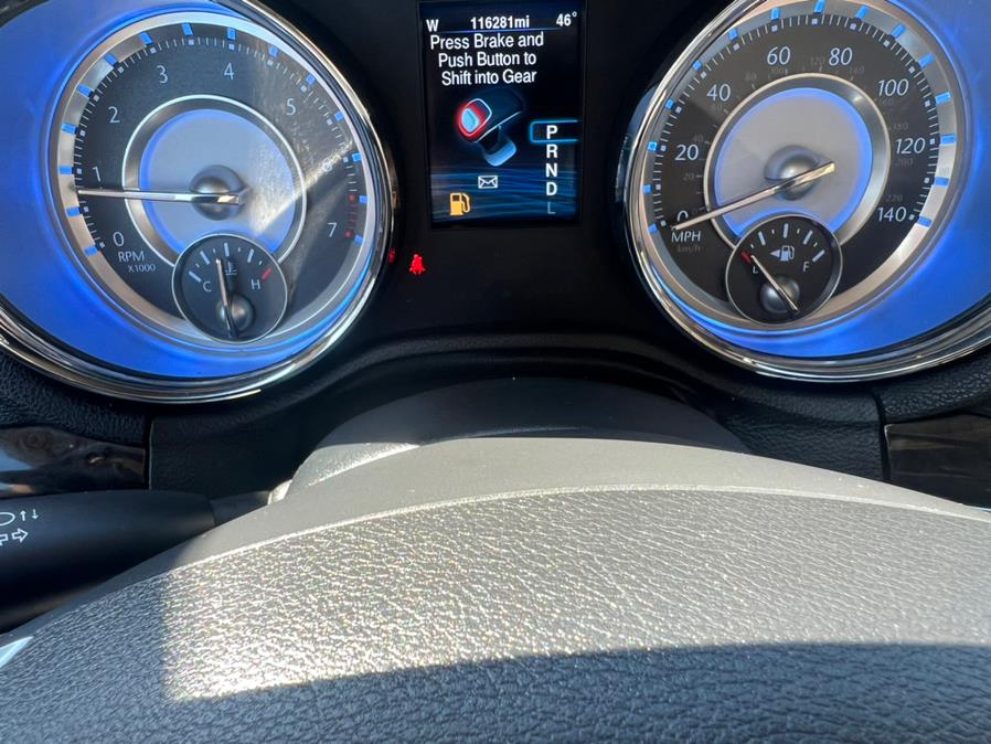2013 Chrysler 300 4dr Sdn AWD, available for sale in Waterbury, Connecticut | Platinum Auto Care. Waterbury, Connecticut 2013 Chrysler 300 4dr Sdn AWD, available for sale in Waterbury, Connecticut | Platinum Auto Care. Waterbury, Connecticut