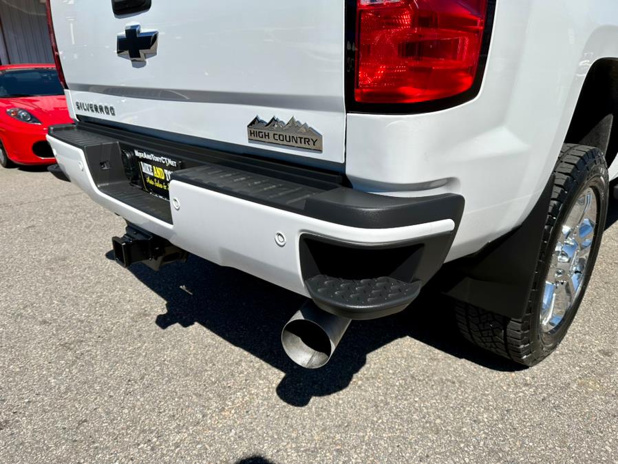 2019 Chevrolet Silverado 2500HD 4WD Crew Cab 153.7" High Country, available for sale in South Windsor, Connecticut | Mike And Tony Auto Sales, Inc. South Windsor, Connecticut 2019 Chevrolet Silverado 2500HD 4WD Crew Cab 153.7" High Country, available for sale in South Windsor, Connecticut | Mike And Tony Auto Sales, Inc. South Windsor, Connecticut