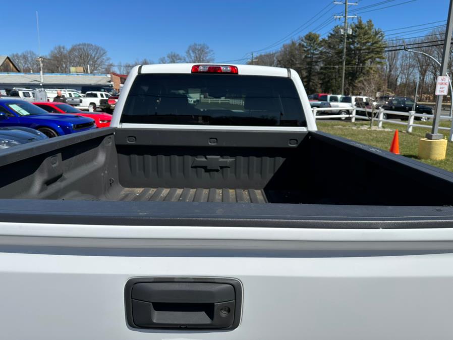 2019 Chevrolet Silverado 2500HD 4WD Crew Cab 153.7" High Country, available for sale in South Windsor, Connecticut | Mike And Tony Auto Sales, Inc. South Windsor, Connecticut 2019 Chevrolet Silverado 2500HD 4WD Crew Cab 153.7" High Country, available for sale in South Windsor, Connecticut | Mike And Tony Auto Sales, Inc. South Windsor, Connecticut