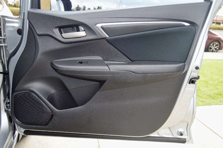 2016 Honda Fit 5dr HB CVT LX, available for sale in Moreno Valley, California | Fusion Motors Inc. Moreno Valley, California 2016 Honda Fit 5dr HB CVT LX, available for sale in Moreno Valley, California | Fusion Motors Inc. Moreno Valley, California