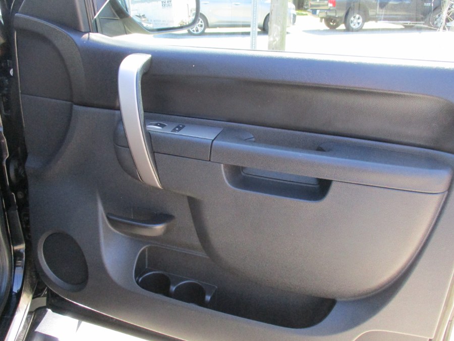 2013 Chevrolet Silverado 1500 4WD Ext Cab 143.5" LT, available for sale in West Babylon, New York | New Gen Auto Group. West Babylon, New York 2013 Chevrolet Silverado 1500 4WD Ext Cab 143.5" LT, available for sale in West Babylon, New York | New Gen Auto Group. West Babylon, New York