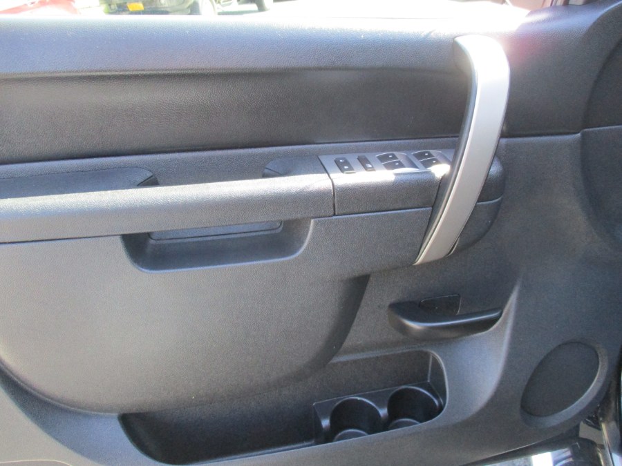 2013 Chevrolet Silverado 1500 4WD Ext Cab 143.5" LT, available for sale in West Babylon, New York | New Gen Auto Group. West Babylon, New York 2013 Chevrolet Silverado 1500 4WD Ext Cab 143.5" LT, available for sale in West Babylon, New York | New Gen Auto Group. West Babylon, New York