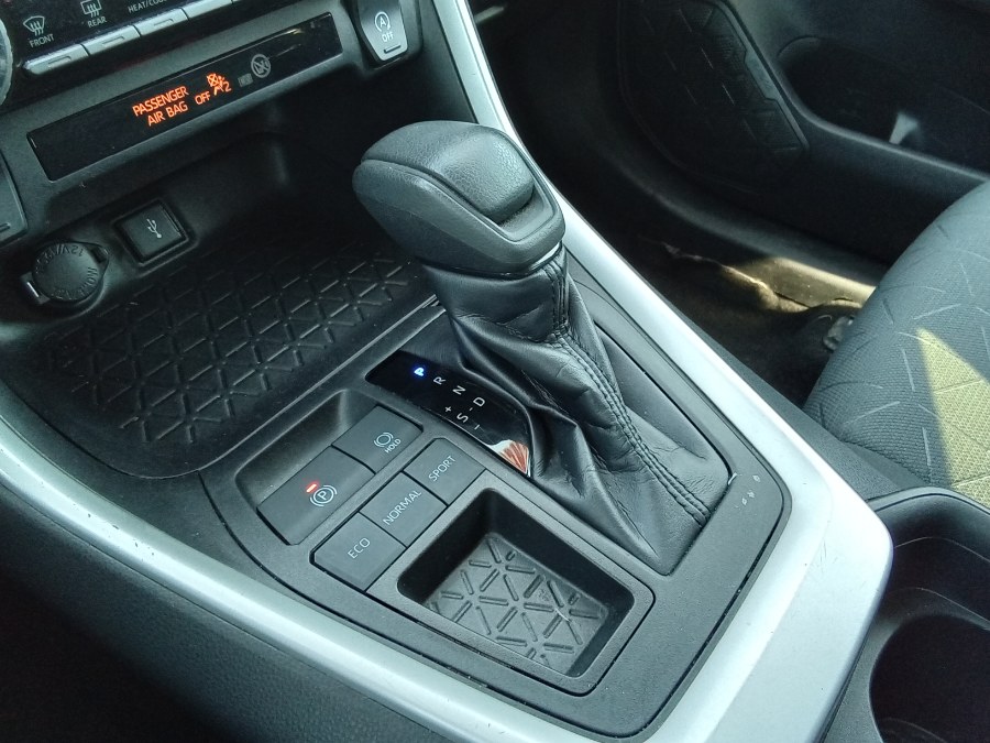 2021 Toyota RAV4 XLE FWD (Natl), available for sale in Irvington, New Jersey | NJ Used Cars Center. Irvington, New Jersey 2021 Toyota RAV4 XLE FWD (Natl), available for sale in Irvington, New Jersey | NJ Used Cars Center. Irvington, New Jersey