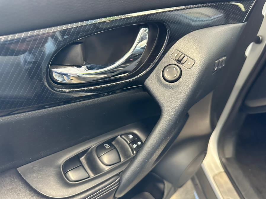 2019 Nissan Rogue AWD SL, available for sale in Inwood, New York | 5 Towns Drive. Inwood, New York 2019 Nissan Rogue AWD SL, available for sale in Inwood, New York | 5 Towns Drive. Inwood, New York